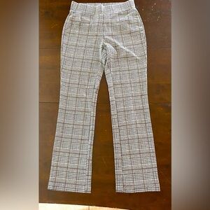Gently used Comfy houndstooth dress pants